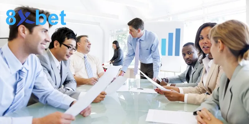 Đội Ngũ Nhân Sự Và Đối Tác Chiến Lược Hàng Đầu Của 8XBET 3 Tầm quan trọng của đội ngũ nhân sự ở 8XBET